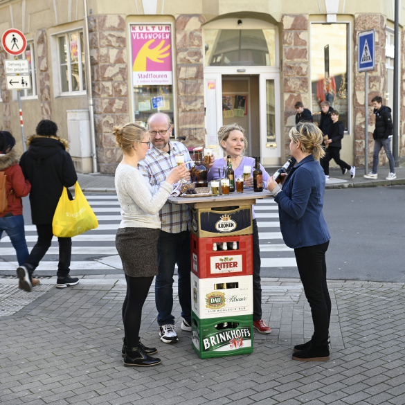 Heimat im Glas: Genussvolles Biertasting mit regionalen Spezialitäten  - Vom Adambier zum Craft Beer -   Ob Pils, Export oder Alt, hopfenbetont oder hopfendominant, Premiumbier oder Arbeiterflöte - bei dieser gemütlichen Bierprobe gehen wir der...